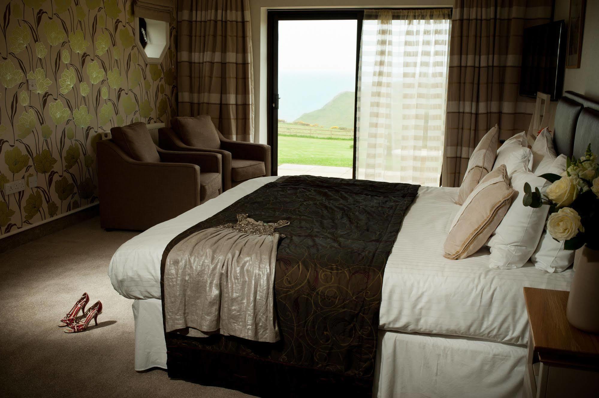 Soar Mill Cove Hotel Kingsbridge  Exterior foto
